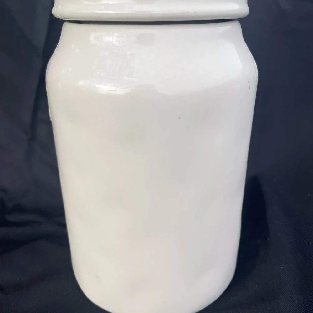 Rae Dunn 'HUGS' Jar